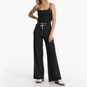 Vuori Black Heather Halo Essential Wide Leg Pants